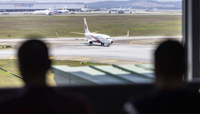 Malaysia Air Looks to Lighten Plane Loads on Middle East Detour