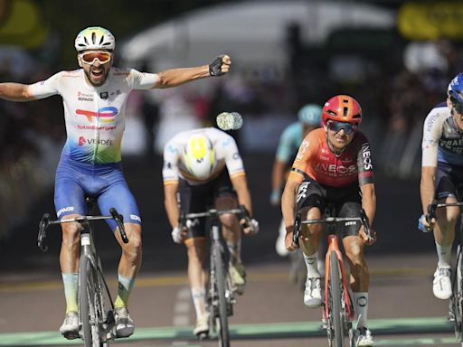 Frenchman Anthony Turgis wins tough Tour de France stage on gravel roads, Pogacar keeps the lead