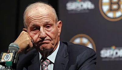 Bruins owner Jeremy Jacobs reportedly “irked” by Jeremy Swayman's comments, turns negotiations personal