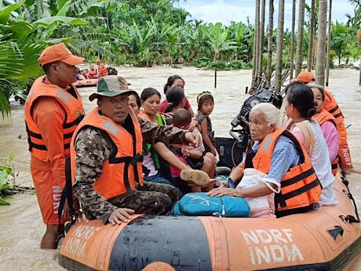 Assam Floods: Situation turns critical, PM Modi dials CM Himanta Biswa Sarma; IMD warns of heavy rainfall | Today News