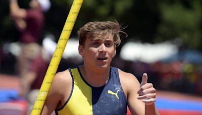 How old is Mondo Duplantis? Meet the record-breaking pole vaulter from U.S. competing for Sweden
