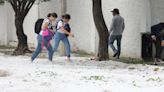 Bachillerato del BINE a clases en línea tras lluvia del fin de semana en Puebla