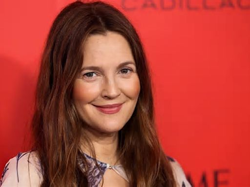 Drew Barrymore Breaks Family Alcohol Abuse Cycle; Symptoms To Look Out For In Alcohol Misuse