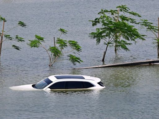 Deadly Dubai floods made worse by climate change