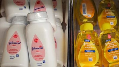 J&J's talc bankruptcy remains in Texas, for now