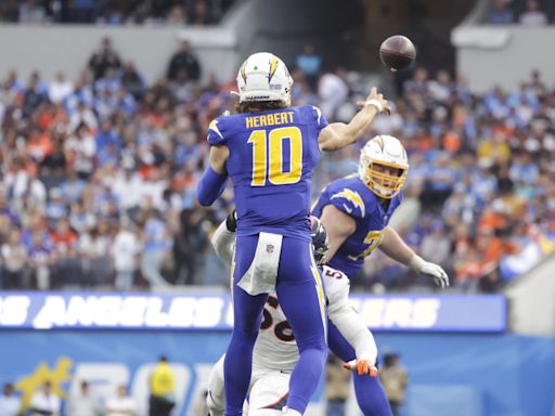 New Chargers Offensive Weapon Reviews Justin Herbert Connection