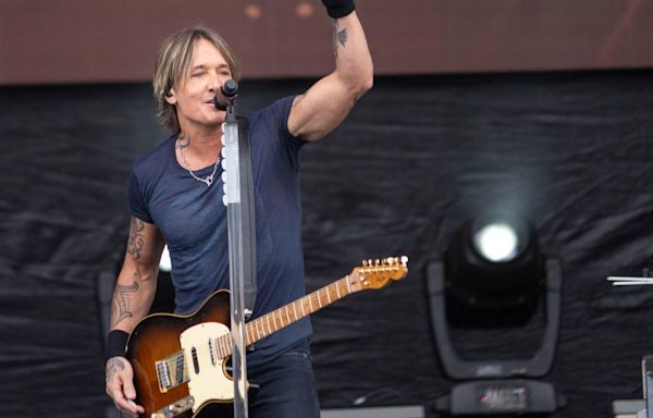 Keith Urban is holding a surprise Chicago concert after NASCAR Street Race weekend -- and tickets are about to go on sale