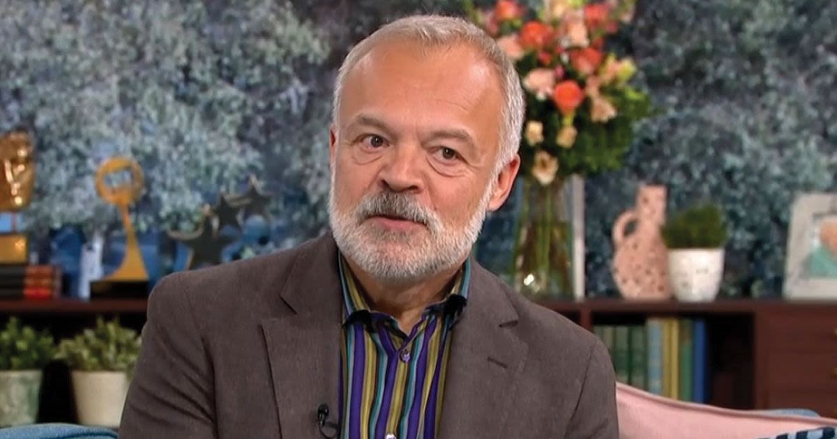 Graham Norton's 'nightmare' Hollywood guest who passed out drunk on stage