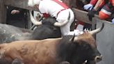 El último encierro de San Fermín 2024 con toros de Miura, en directo: emoción y tremendos golpes