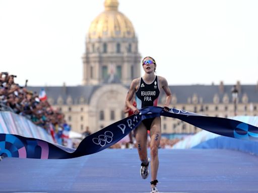 Paris 2024 triathlon: All results, as Cassandre Beaugrand wins spectacular women's individual gold