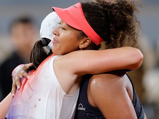 Roland Garros: Swiatek, N° 1 y tricampeona en París, levantó un match point y le ganó a Osaka