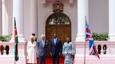 El presidente de Kenia, William Ruto, recibe a los reyes Carlos III y Camila en Nairobi