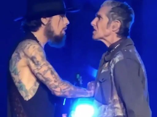 Jane's Addiction entire tour CANCELLED after frontman punched guitarist on stage