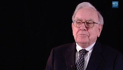 Warren Buffett Bet $1M He Could Outperform Hedge Funds Over A Decade. He Did It With A Strategy Requiring No...