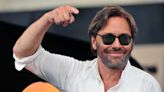 Guitarist Al Di Meola suffers severe heart attack onstage in Romania