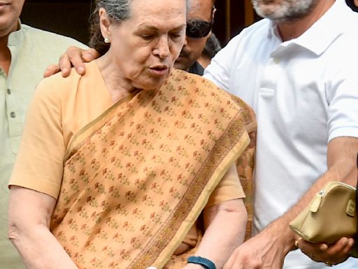 HC asks Swamy, Sonia, Rahul to file note on plea in National Herald case