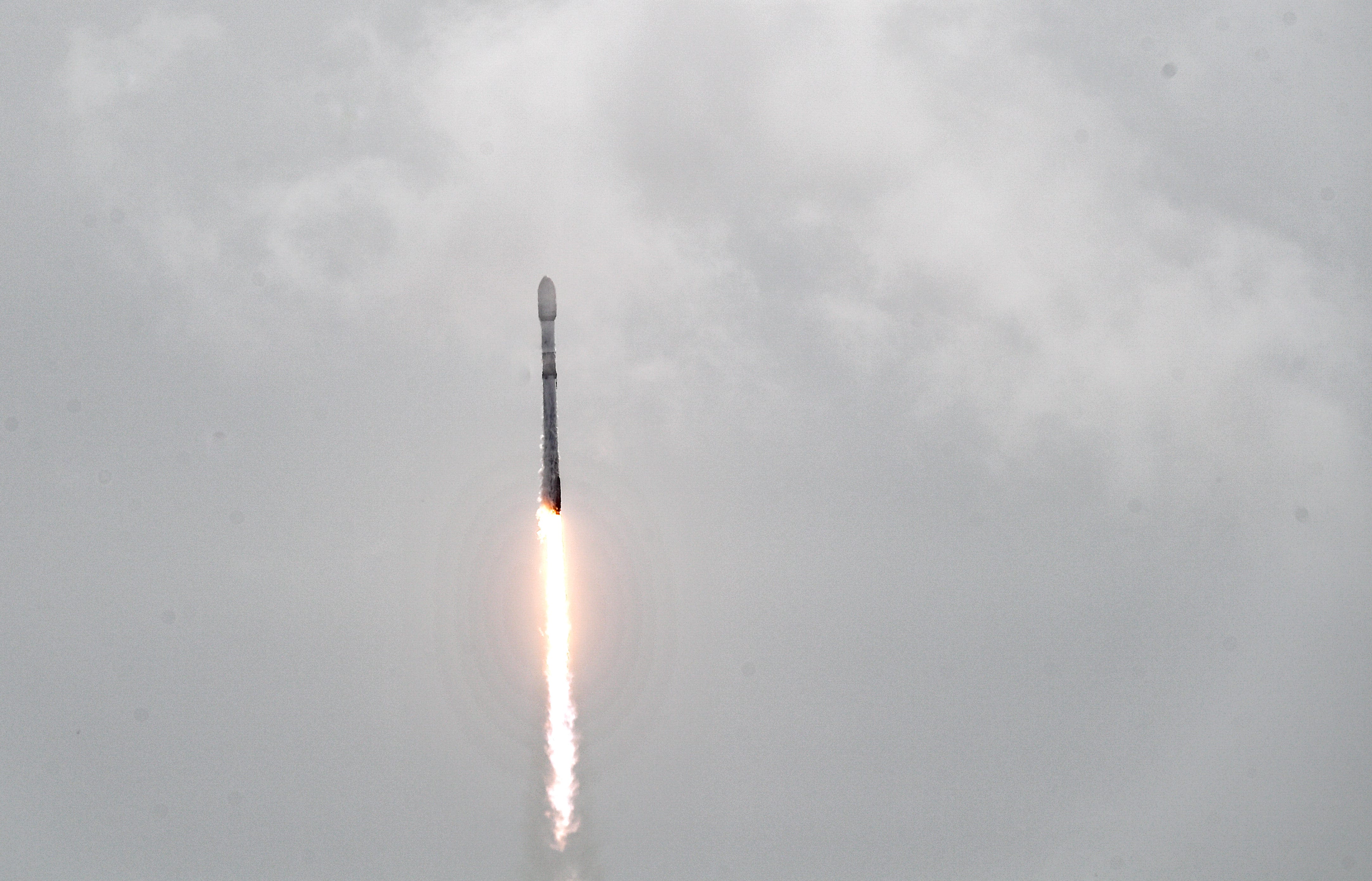 SpaceX set to launch Falcon 9 rocket on Thursday. Here's how to see it in Arizona