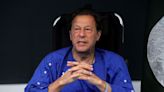 Polícia paquistanesa adia prisão do ex-premiê Imran Khan, aliviando distúrbios