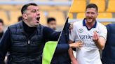 Insólito: el técnico de Lecce le dio un cabezazo a un delantero de Verona y fue despedido