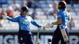 England ease to victory in opening ODI against New Zealand