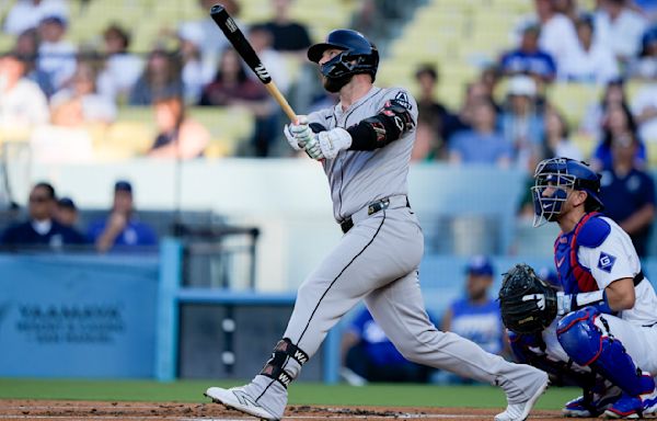 Diamondbacks' Christian Walker continues his Dodger Stadium rampage, hitting 2 more homers