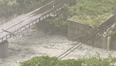 台鐵部分區間車下午3時復駛 東部幹線小清水溪橋遭土石流沖垮