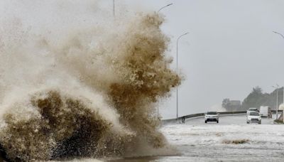 Typhoon Gaemi hits China after deaths in Taiwan and Philippines