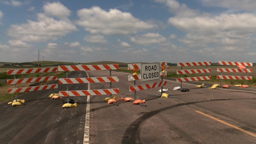 Akron, Iowa residents frustrated over road closure