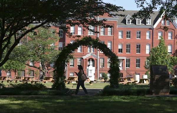 A queen, a justice and a Rose to highlight Spelman’s graduation rites