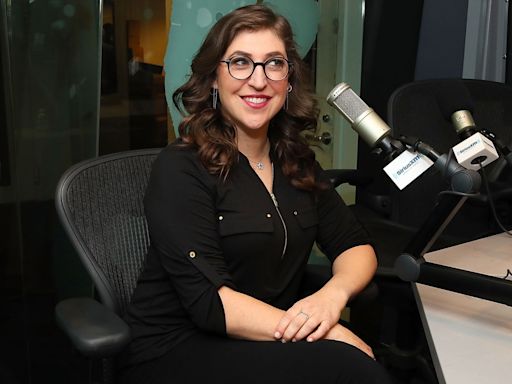 Mayim Bialik's What Not To Wear Controversy, Explained - Looper