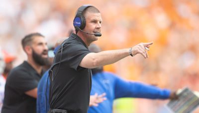 Former Florida star Chris Doering doesn't believe Billy Napier will survive for Tennessee game