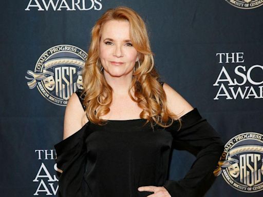 Lea Thompson Was 'Snooty' to Michael J. Fox on the Set of 'Back to the Future'