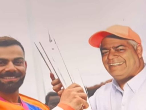 Emotional Fan-Made Video Shows Virat Kohli Holding T20 World Cup With Late Father - News18