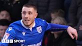 Dom Jefferies: Lincoln City sign midfielder after Gillingham exit