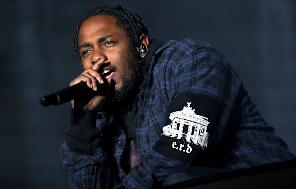 Kendrick Lamar Mural Visualized At Compton Restaurant Featured In “Not Like Us” Video