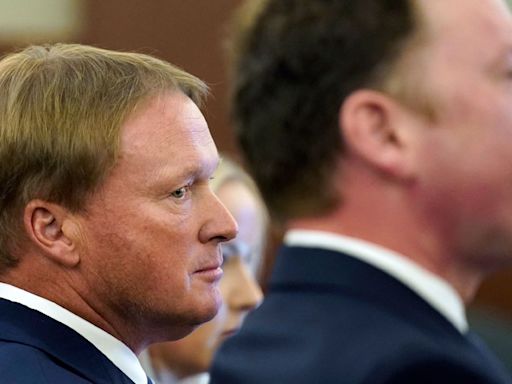 Jon Gruden pide reconsiderar demanda contra la NFL