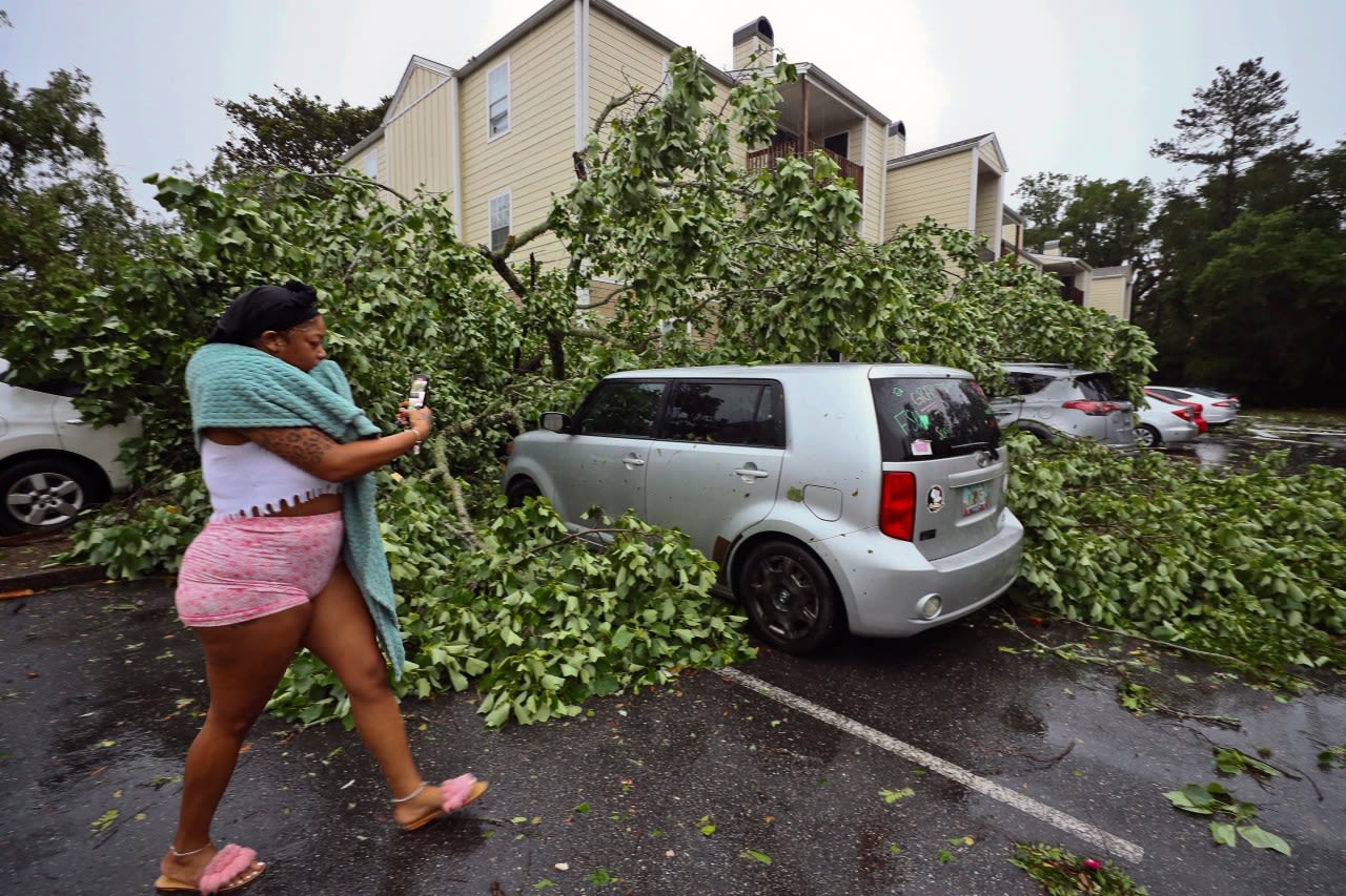 Storms slam parts of Florida, Mississippi and elsewhere as cleanup from earlier tornadoes continues