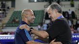 Mascherano y Bielsa: un abrazo después de muchos años, la alegría del Jefe y el lamento del DT de Uruguay