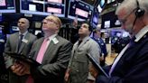 Fuerte caída de Wall Street arrastra a acciones y bonos argentinos