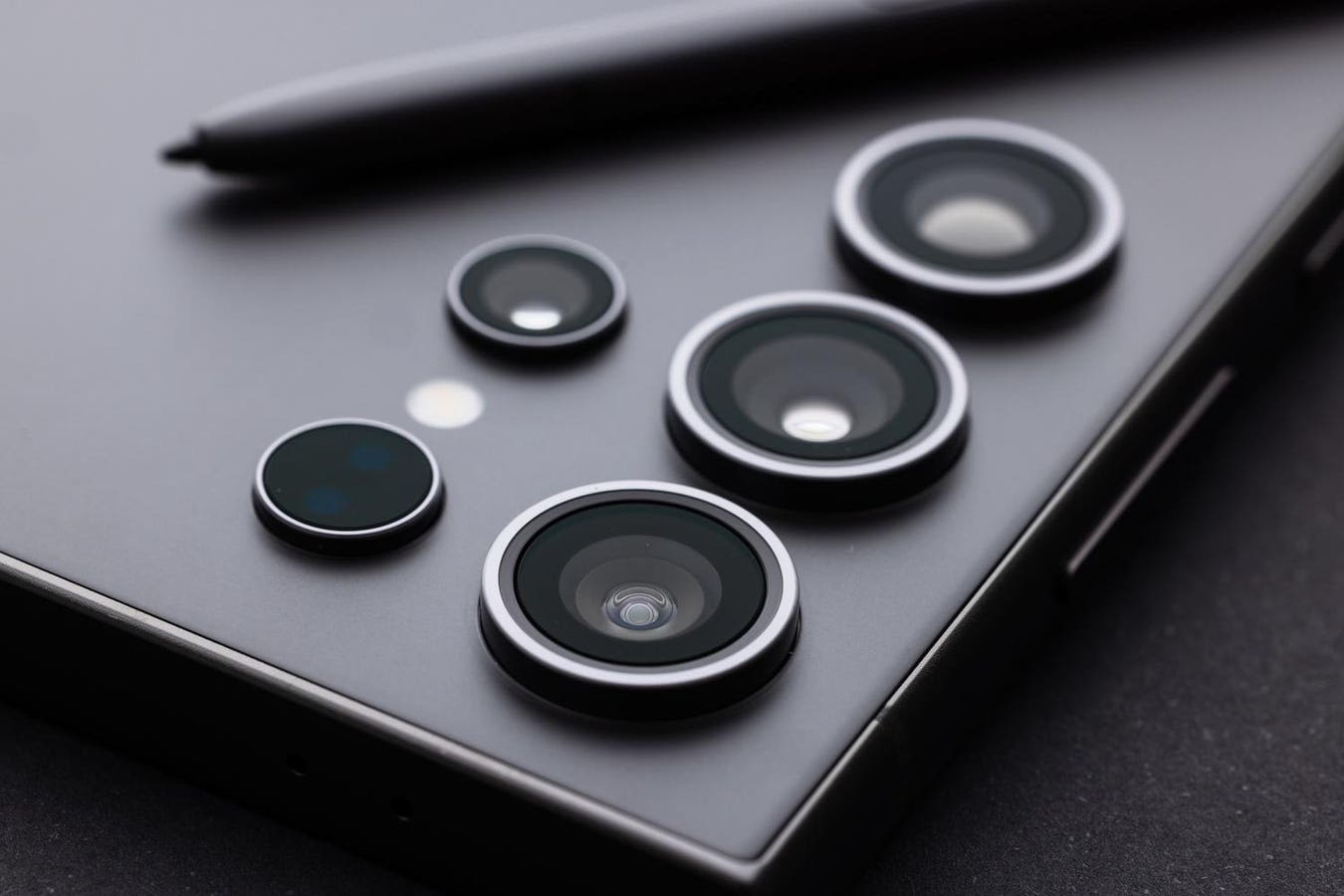 New Samsung Galaxy S25 Ultra Report Reveals Significant Camera Upgrade
