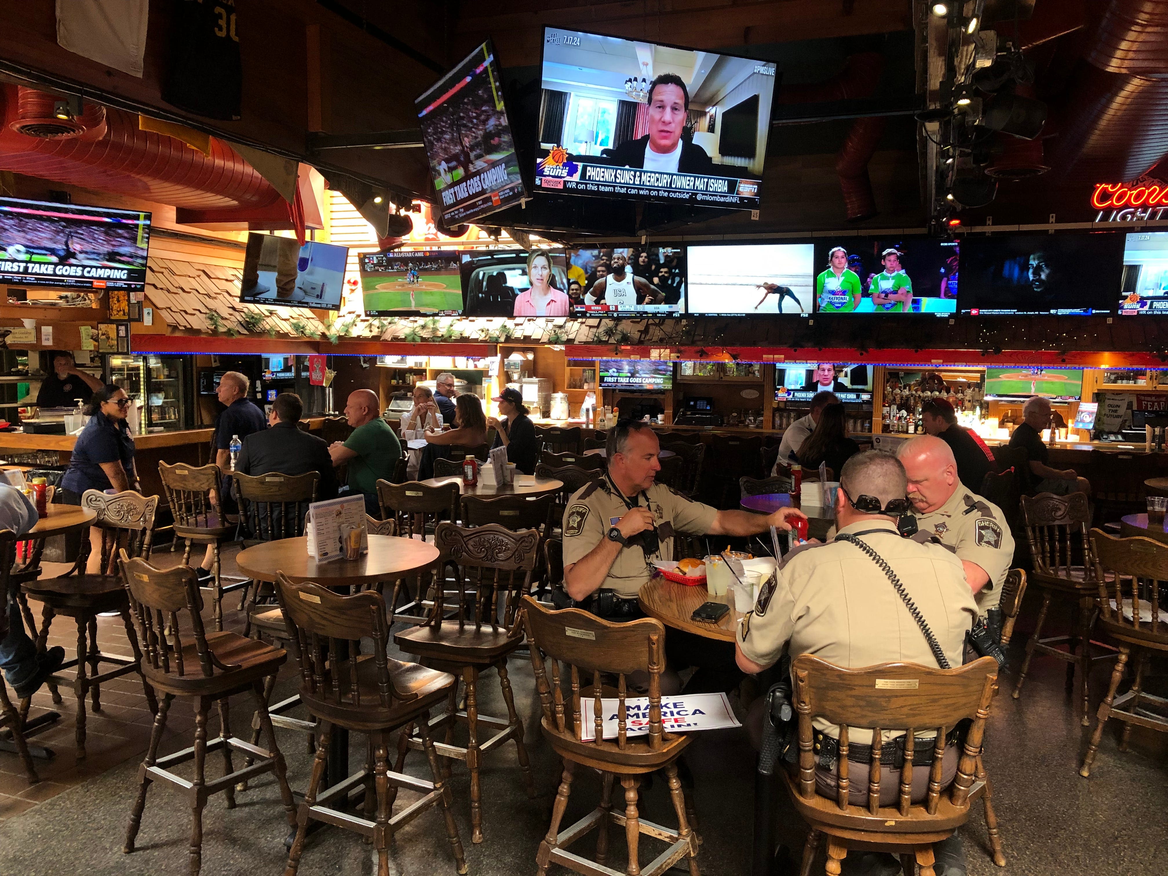 Famed Major Goolsby's sports bar becomes a 'cop bar' and event space during the RNC.