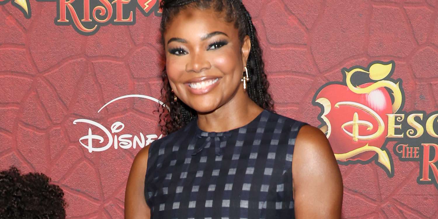 Gabrielle Union Wore the Famous Sneaker I Can Comfortably Walk 40,000+ Steps In