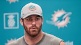 Dolphins sign TE Durham Smythe to extension through 2025 season