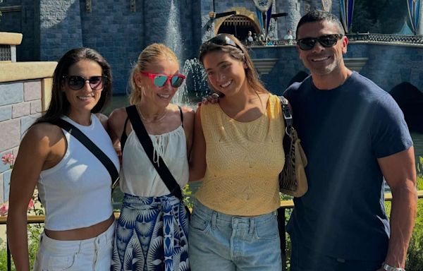 Kelly Ripa Shares Her Stunning Summer Vacation Photos with Kids and Husband Mark Consuelos