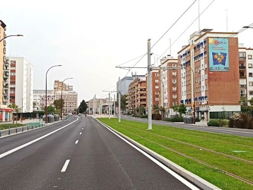 Corte de Eduardo Dato con San Francisco Javier por obras de Emasesa durante tres meses