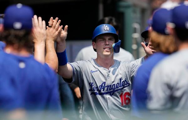 Dodgers again fail to hold lead in ninth, dropping series to Tigers