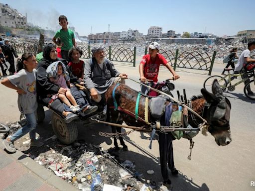 Israeli Troops Rush Into Gaza Neighbourhood, Order Palestinians To Go South