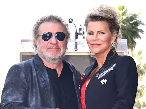 Sammy Hagar 'did it right' by being with wife 24/7, taking kids on tour