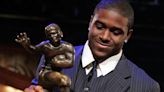 Reggie Bush getting 2005 Heisman Trophy back, Heisman Trust cites ‘enormous changes in college athletics’ | CNN