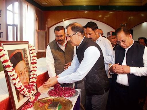 Tributes paid to Himachal ex-CM Virbhadra Singh